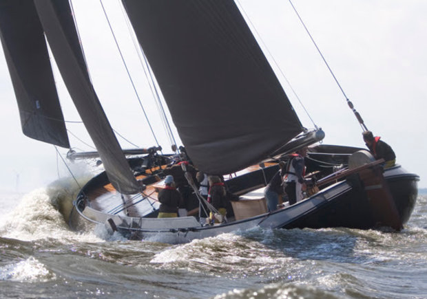 Visserman Aak HI 1  Saar  inkl. schipper huren